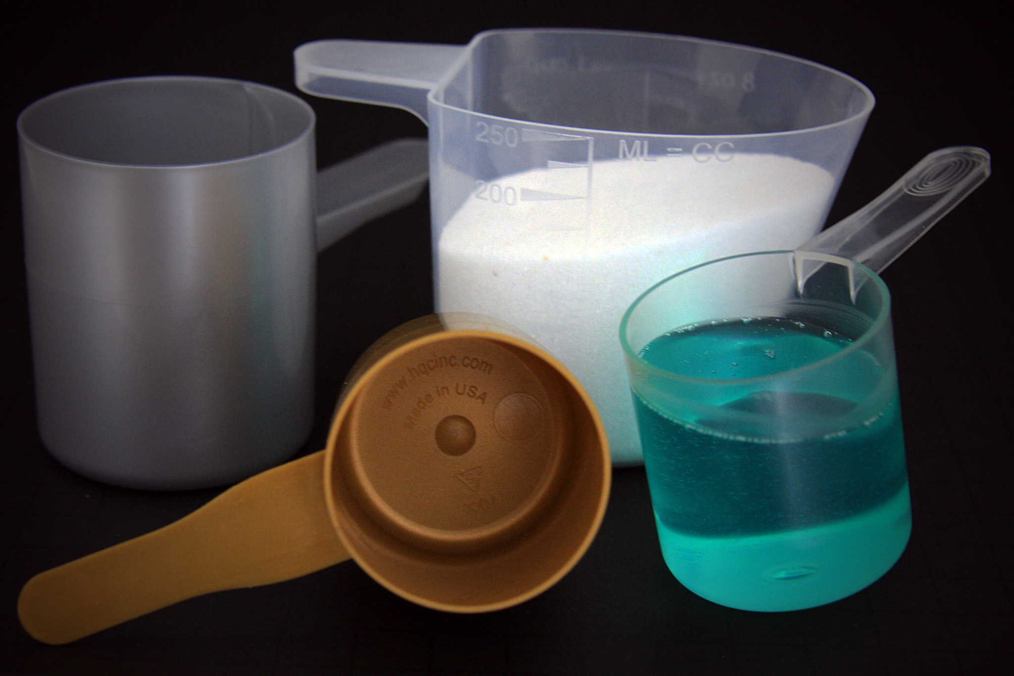 Plastic Scoops - HQC, Inc.
